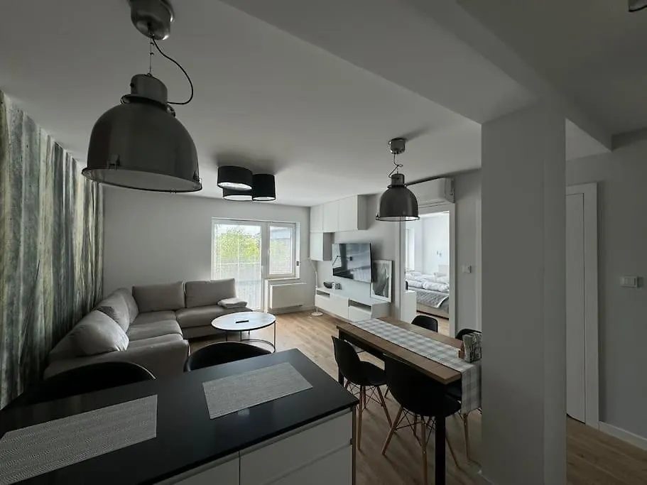 Luxuriously Decorated Apartment In A Calm District Of Krakow